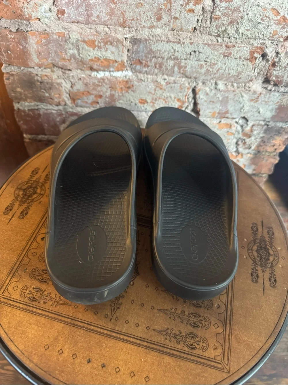 OOFOS Men's Black Slide Sandals